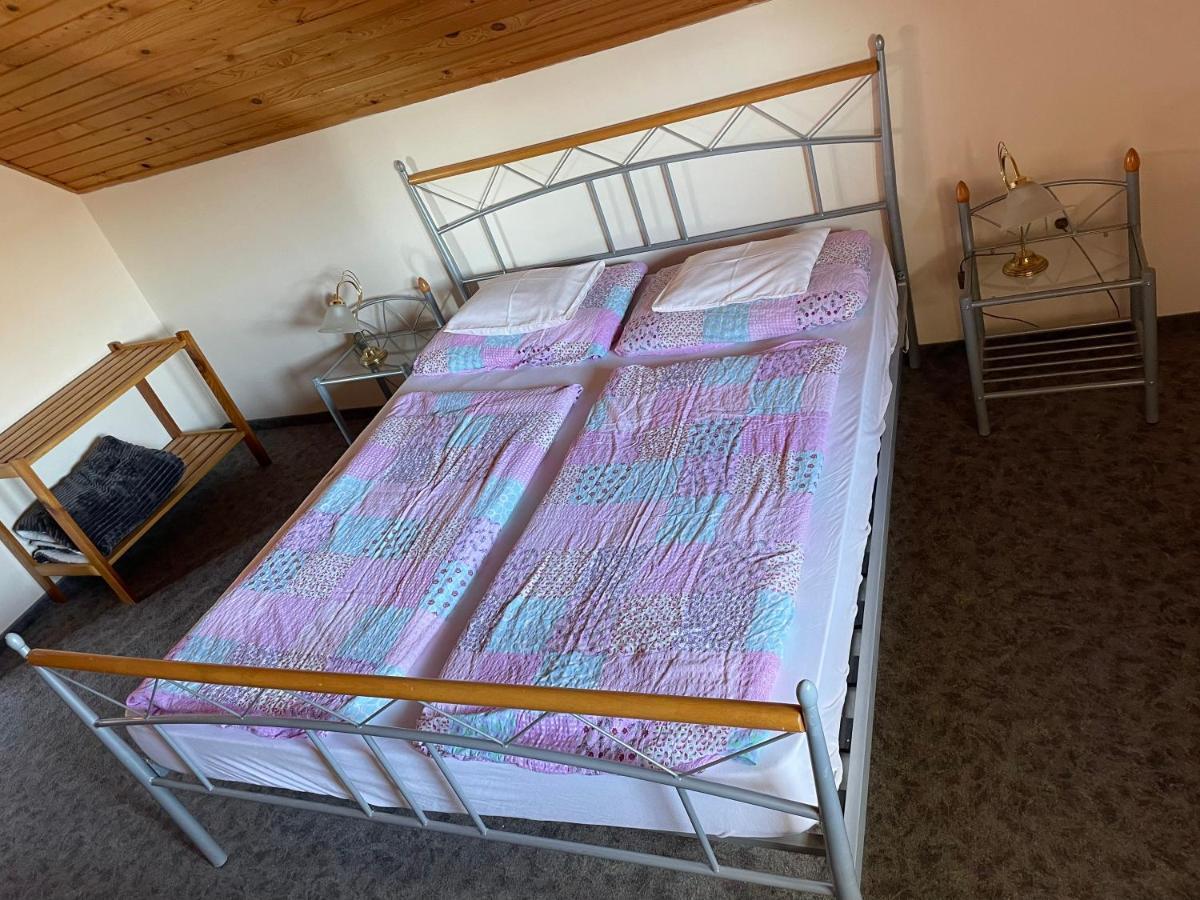 Esther Apartman Gyenesdiás Εξωτερικό φωτογραφία